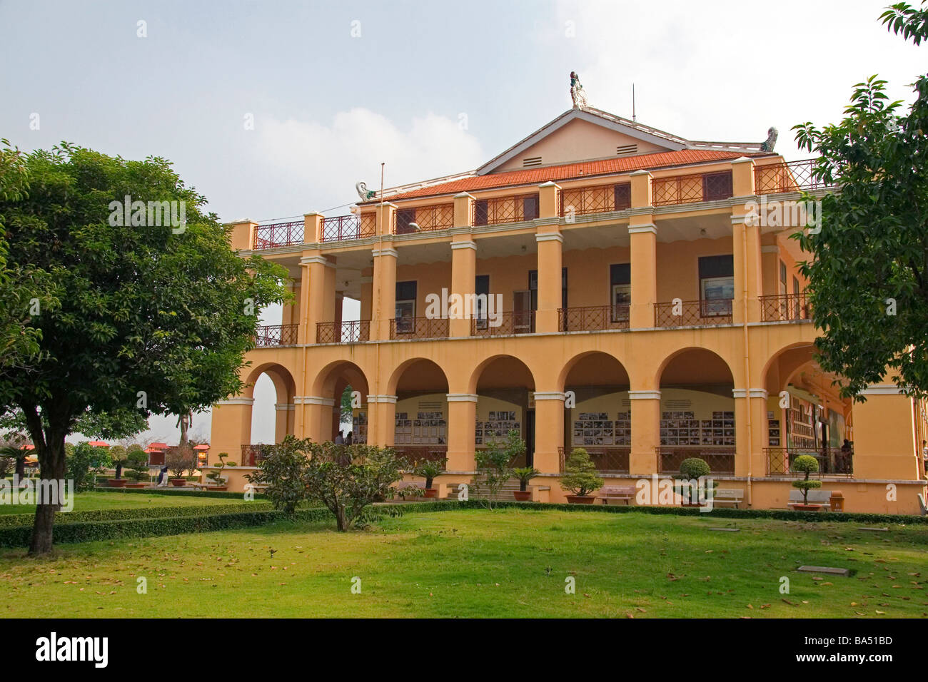 Ho Chi Minh City Museum In Ho Chi Minh City Vietnam Stock Photo Alamy Ho Chi Minh City Museum In Ho Chi Minh City Vietnam Stock Photo Alamy