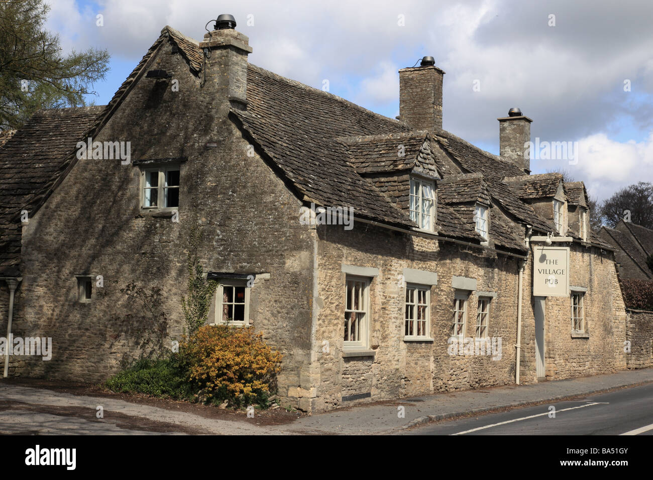 The Village Pub in Barnsley, The Cotswolds, Gloucestershire, England, UK Stock Photo