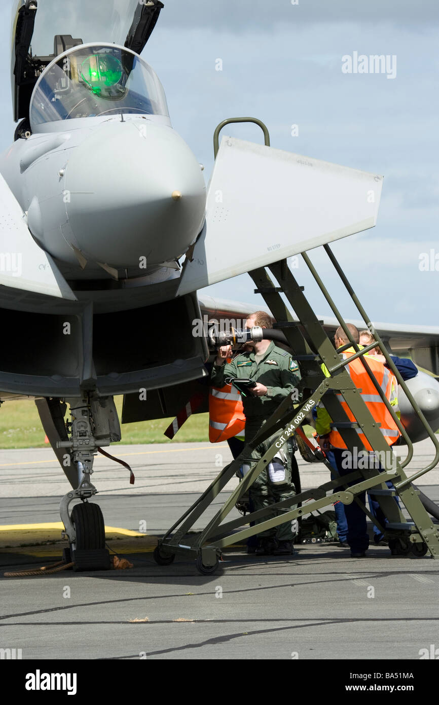RAF Typhoon refueling Stock Photo