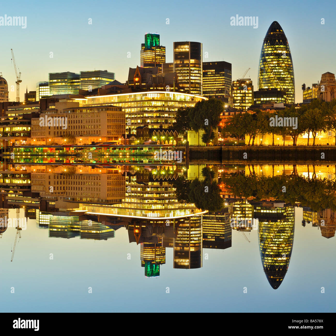 City of london skyline night hi-res stock photography and images - Alamy