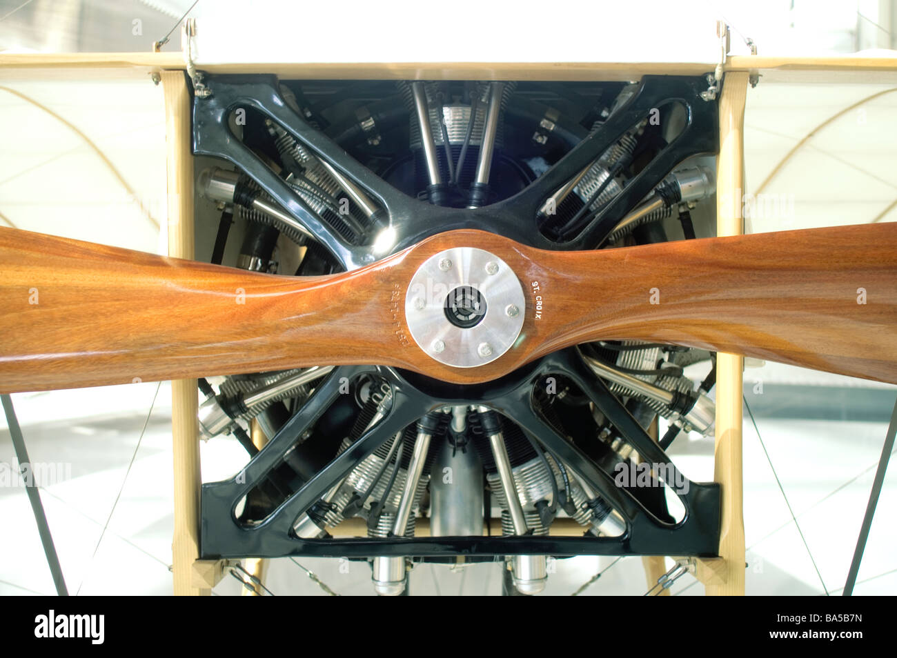 Propeller turbine engines hires stock photography and images Alamy