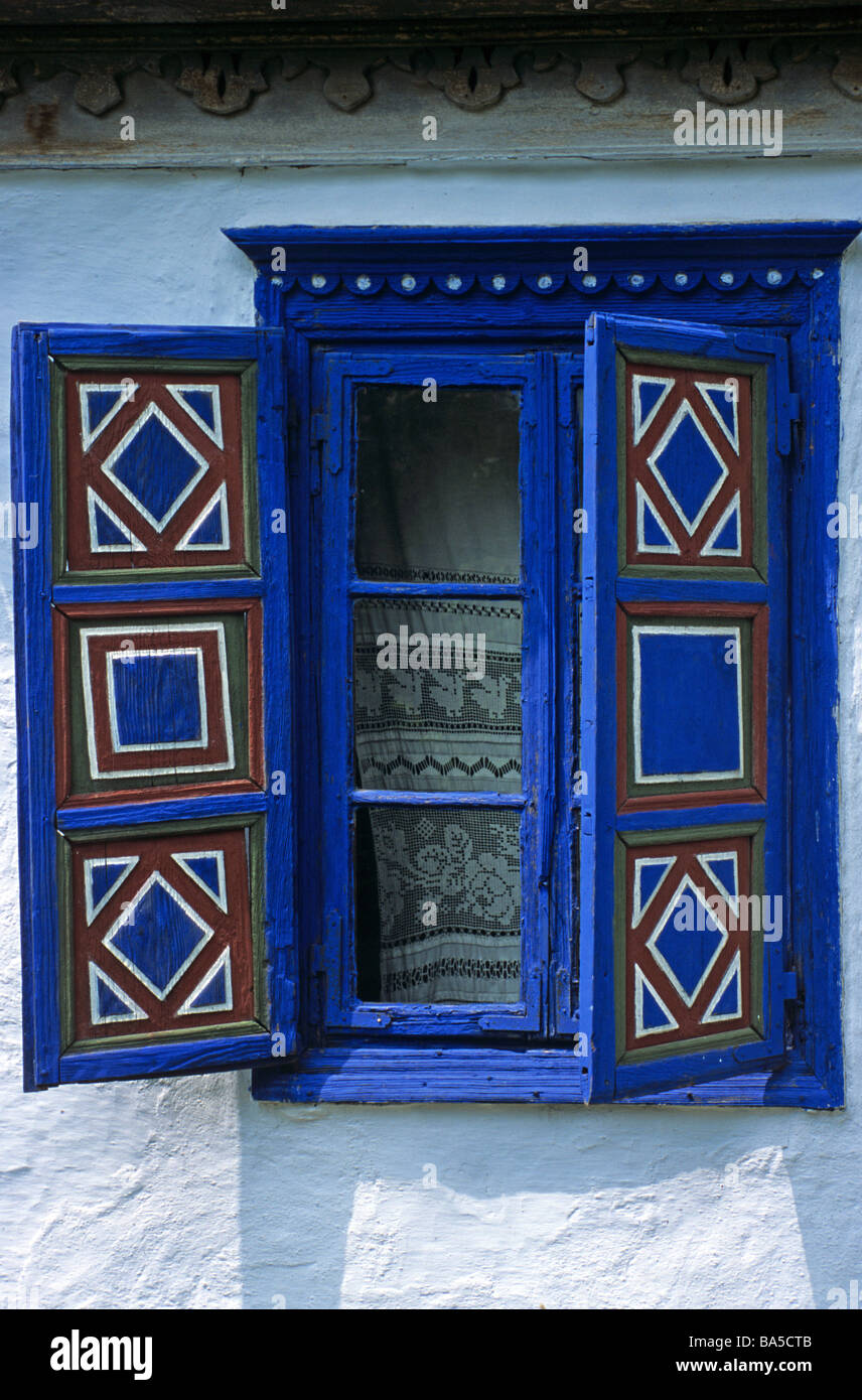 Romanian folk art hi-res stock photography and images - Alamy