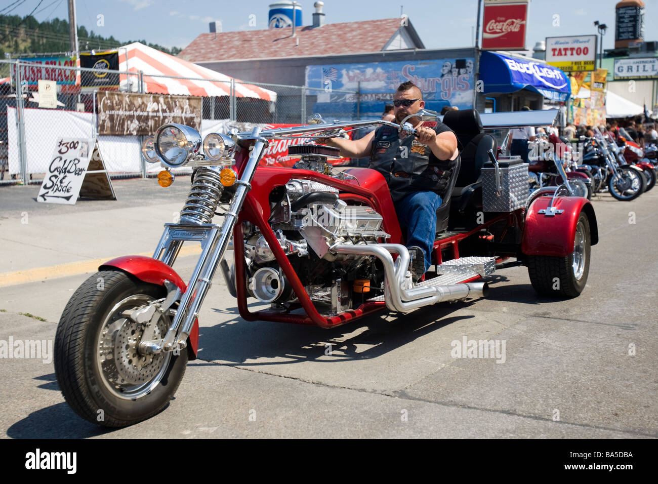 Motor tricycle hi-res stock photography and images - Alamy