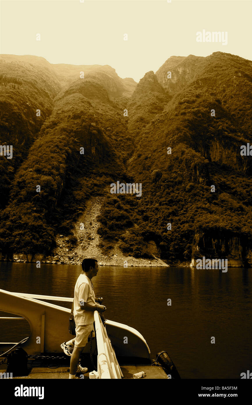 China river boat watching hi-res stock photography and images - Alamy