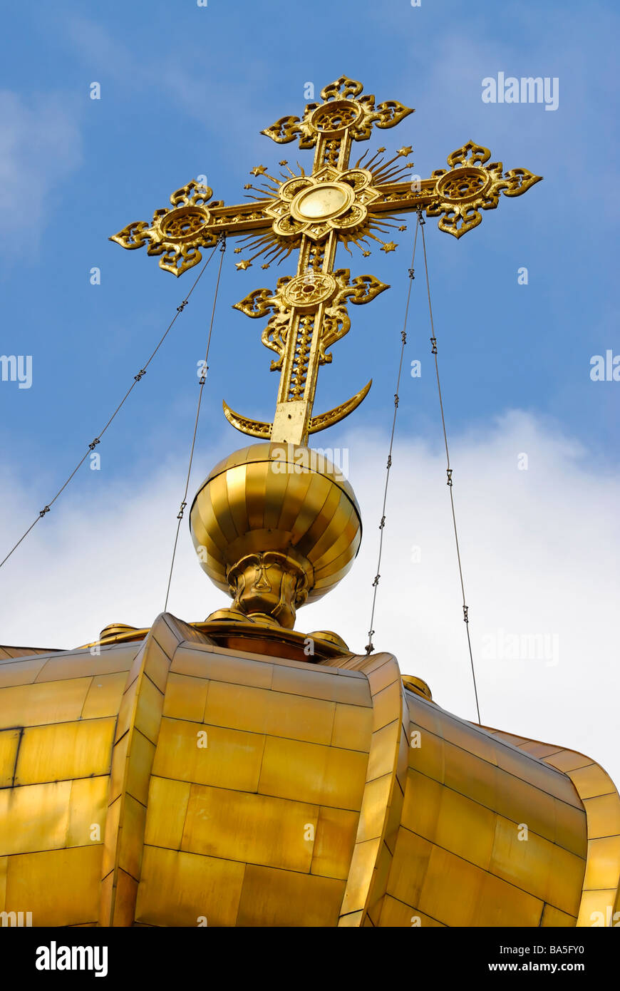 Golden orthodox cross on top of the church dome Stock Photo - Alamy