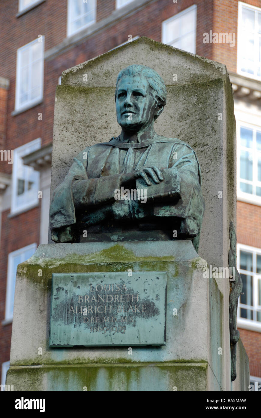 Louisa brandreth aldrich blake statue tavistock square hires stock photography and images Alamy