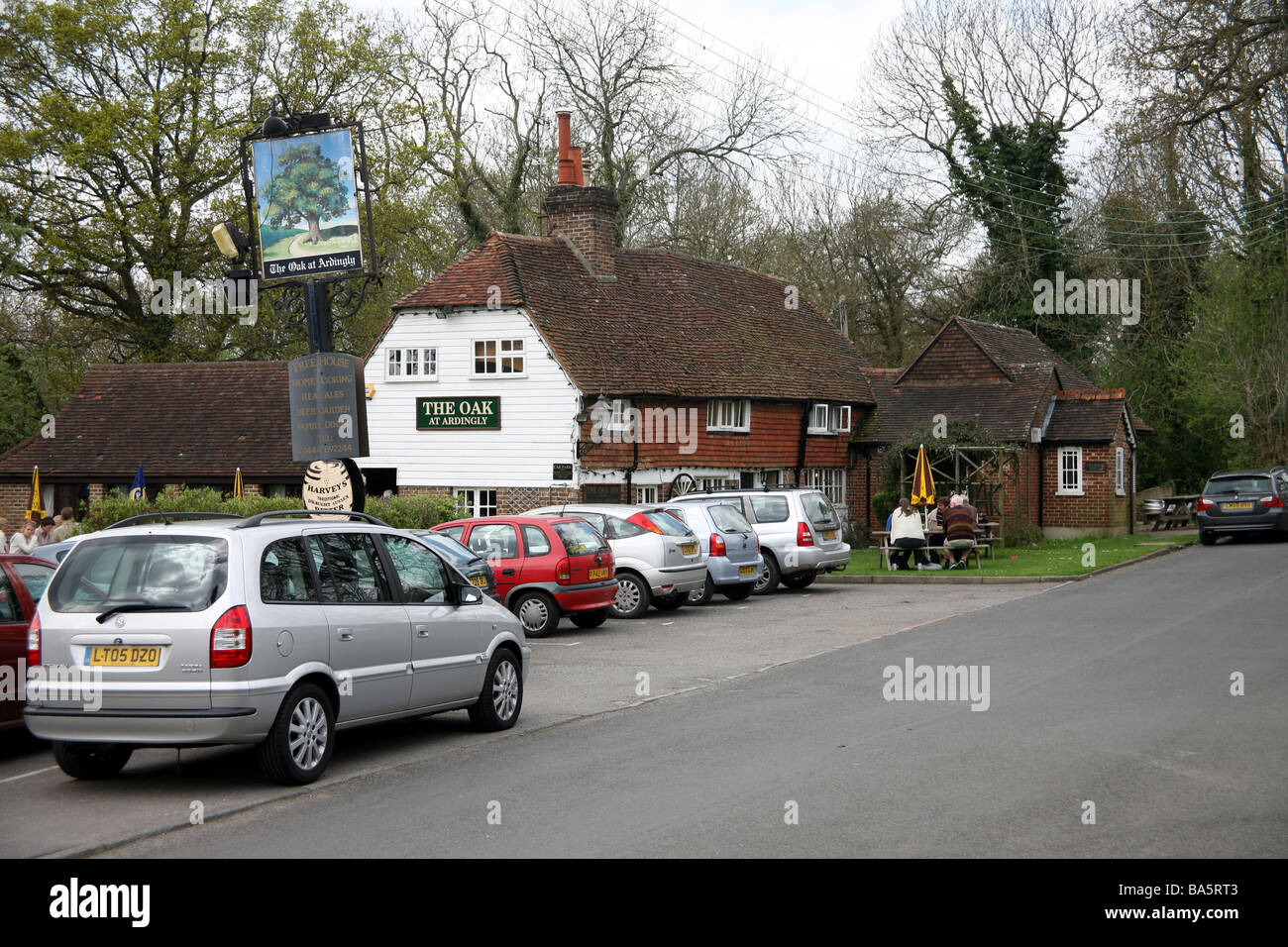 The Oak Inn Ardingly West Sussex Stock Photo - Alamy