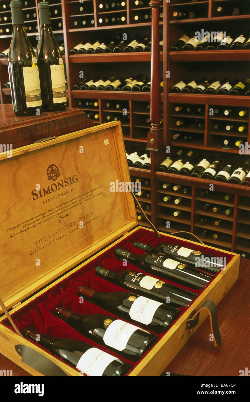 Carolines fine wine cellar hires stock photography and images Alamy