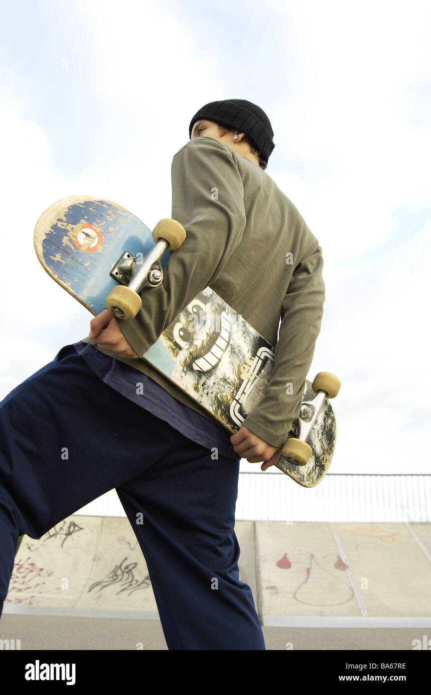 Boy skateboard cap hi-res stock photography and images - Alamy