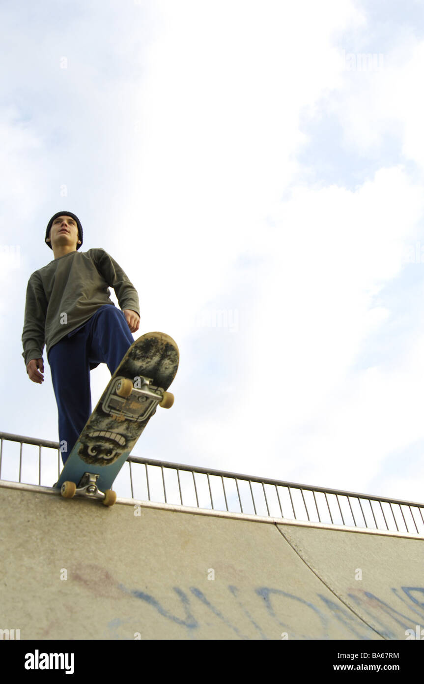 Boy skateboard cap hi-res stock photography and images - Alamy