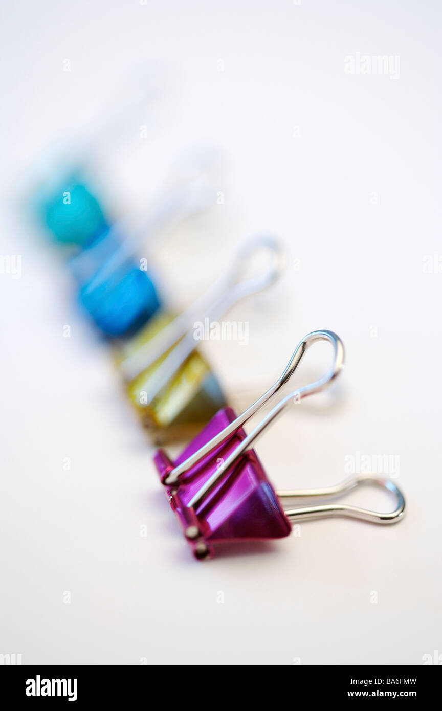 assorted bulldog clips