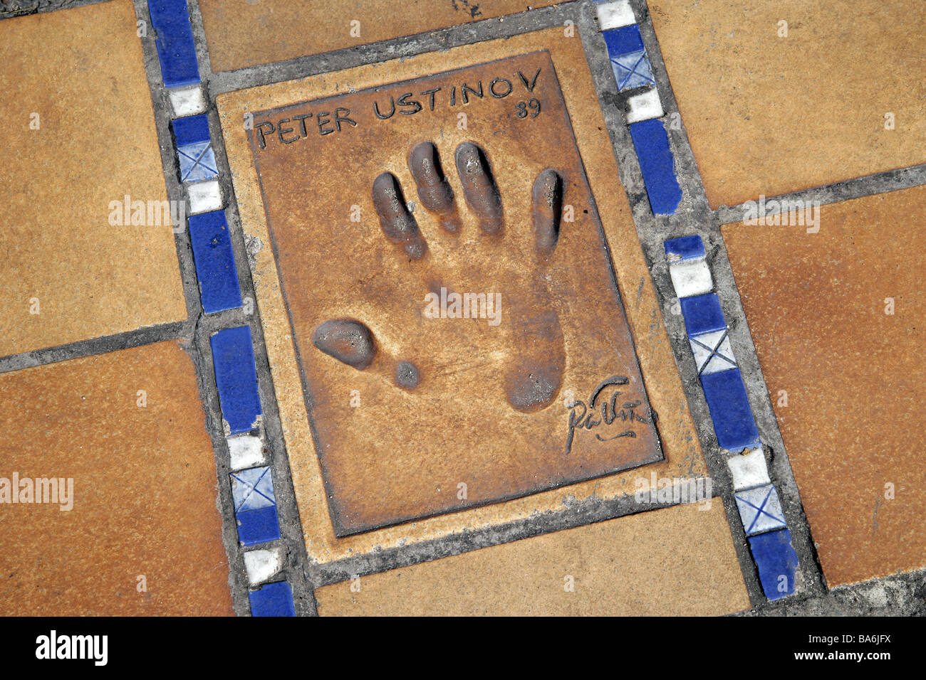 France Cote d'Azur Cannes palace of the festival hand-marks Peter Ustinov fire cannes cote d'azur film-festivals France French Stock Photo