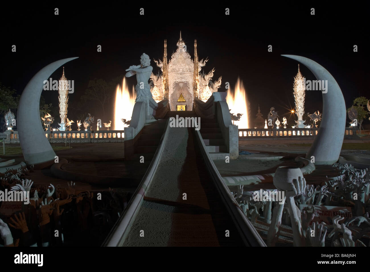 Wat Rong Khun (White temple), Chiang Rai, Thailand Stock Photo - Alamy