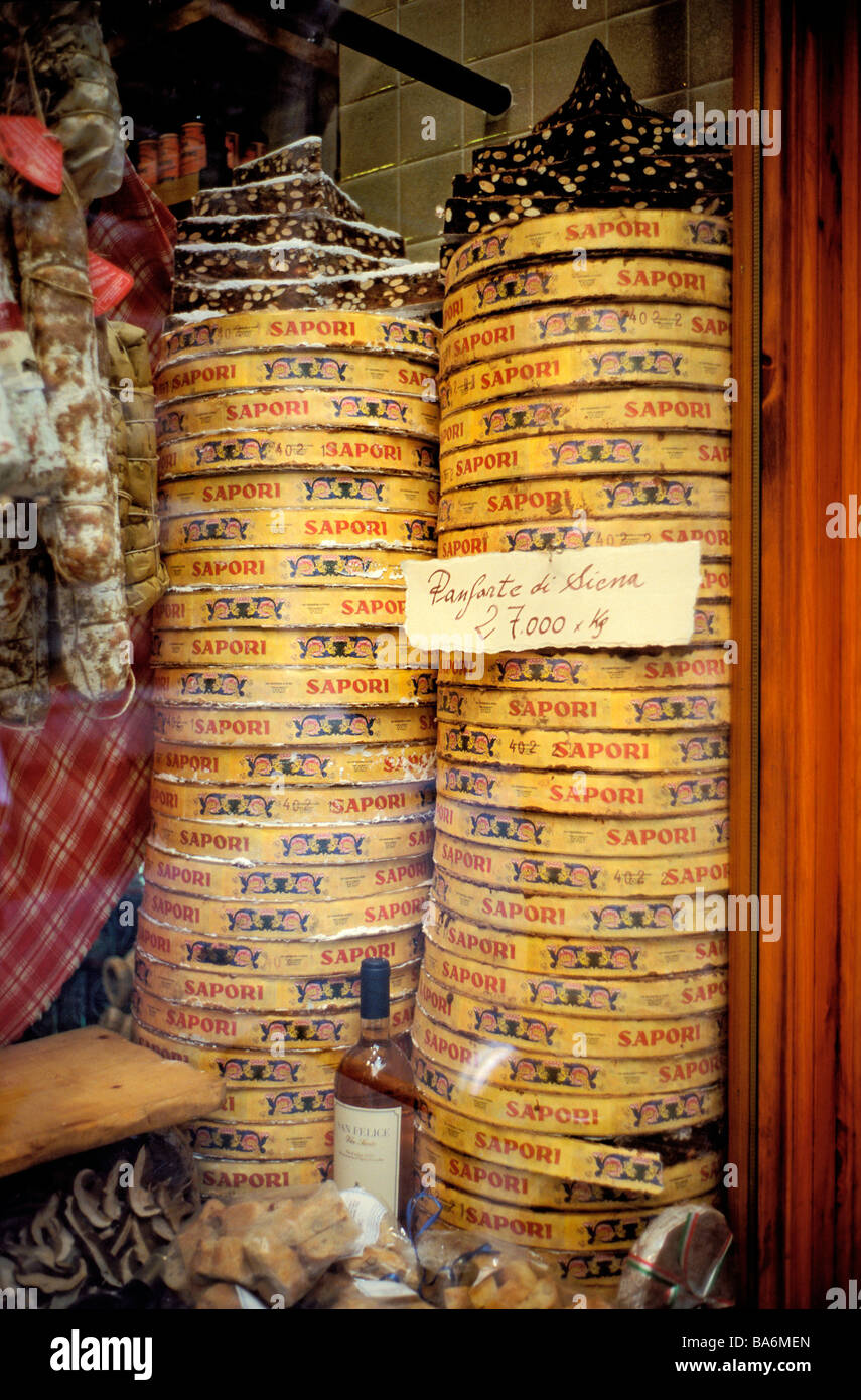 Italy, Tuscany, Siena, shopwindow with panforte, Sienan speciality Stock Photo