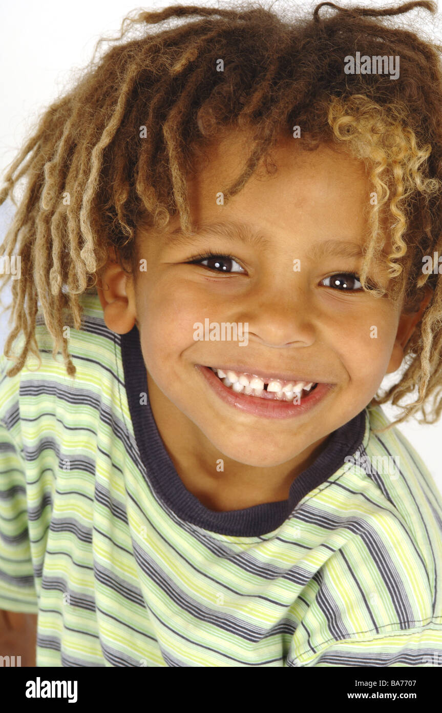 Give birth swarthily smiles portrait broached not freely f. Magazine titles of 03/07 rb/05.02.07 strings people child 5 years Stock Photo