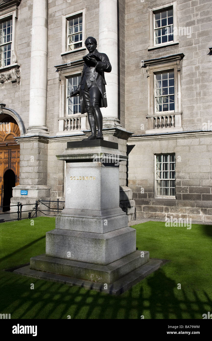 Trinity college statue hires stock photography and images Alamy