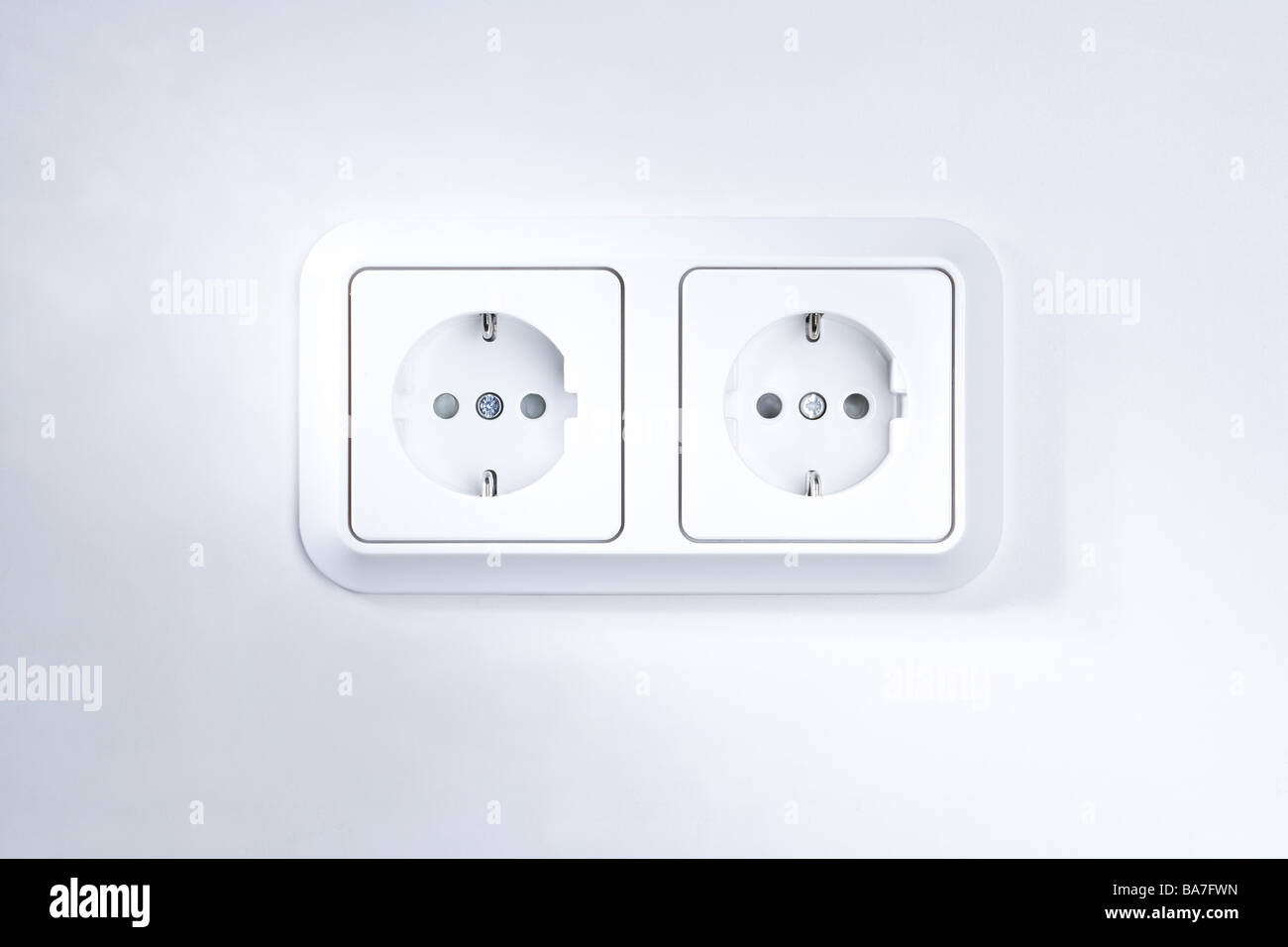 Wall sockets series knows wall doublessocket Steckvorrichtung symbol