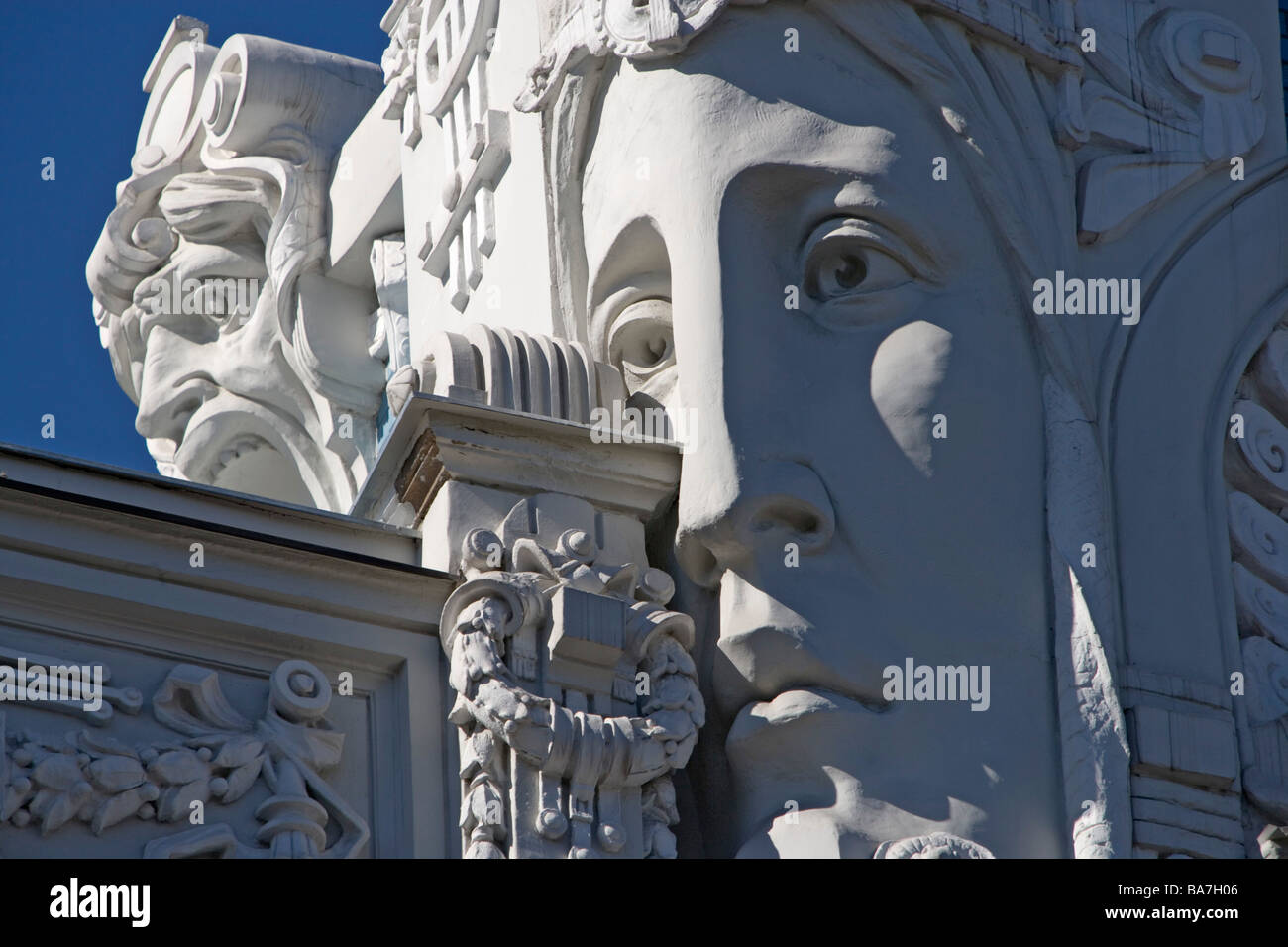 Art deco facade architecture hi-res stock photography and images - Alamy