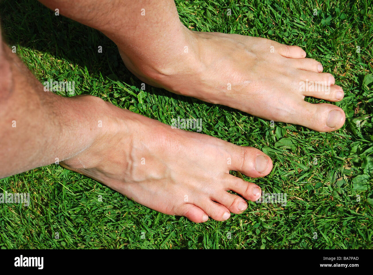Pair of male feet hi-res stock photography and images - Alamy