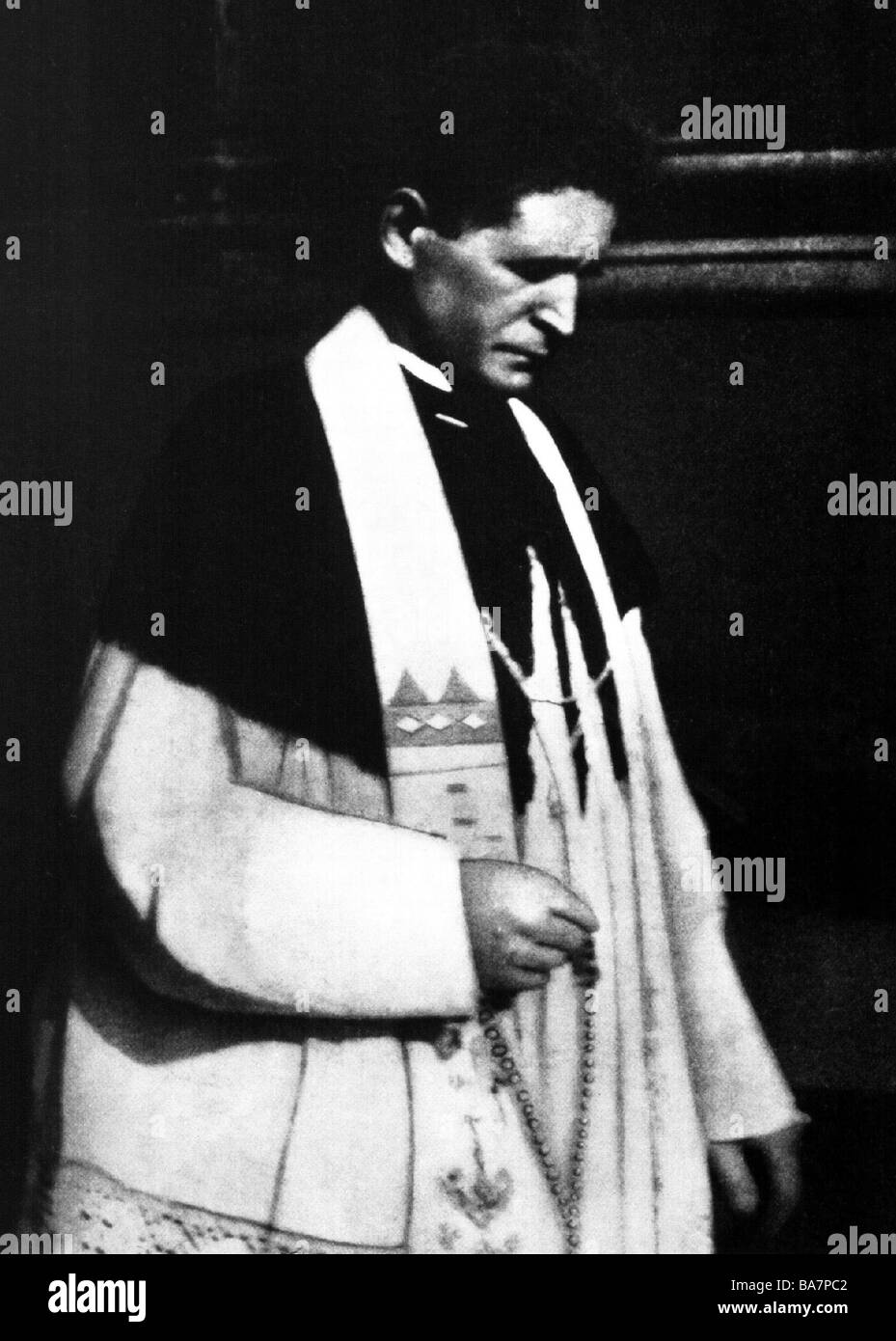 Mayer, Rupert, 23.01.1876 - 1.11.1945, German clergyman (Jesuit priest), half length, circa 1940s, Stock Photo