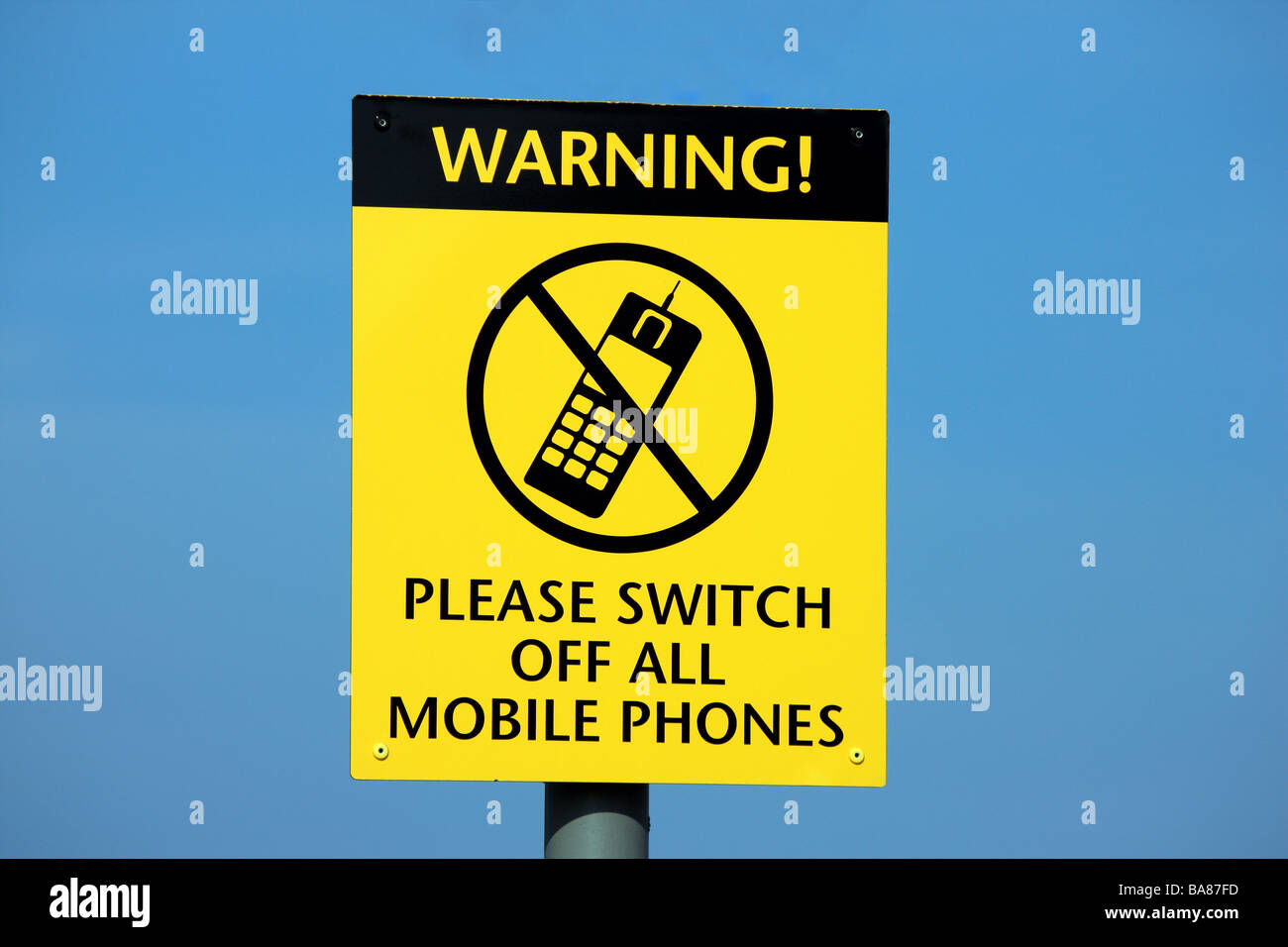 Switch off all mobile phones sign Stock Photo