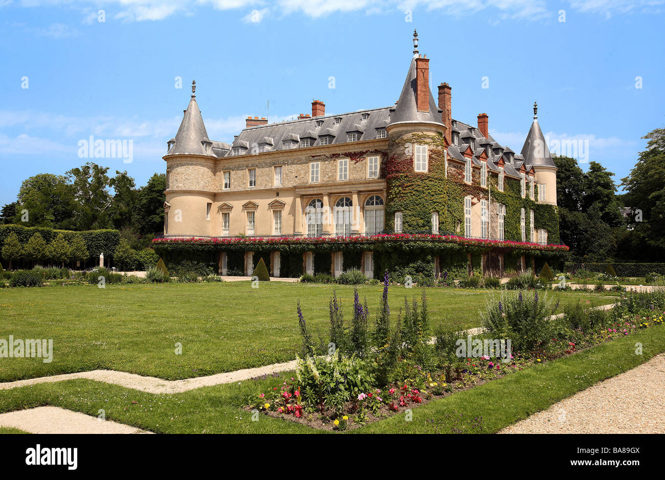 France yvelines castle rambouillet park hires stock photography and