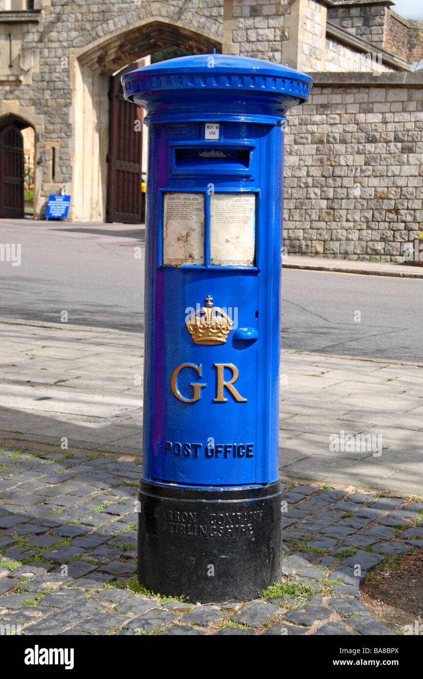 A rare George VI airmail box painted in bright blue (George Regina) in Windsor, Berkshire, UK. (see notes) Stock Photo