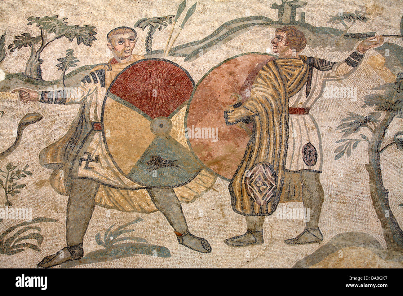 Roman shields hi-res stock photography and images - Alamy