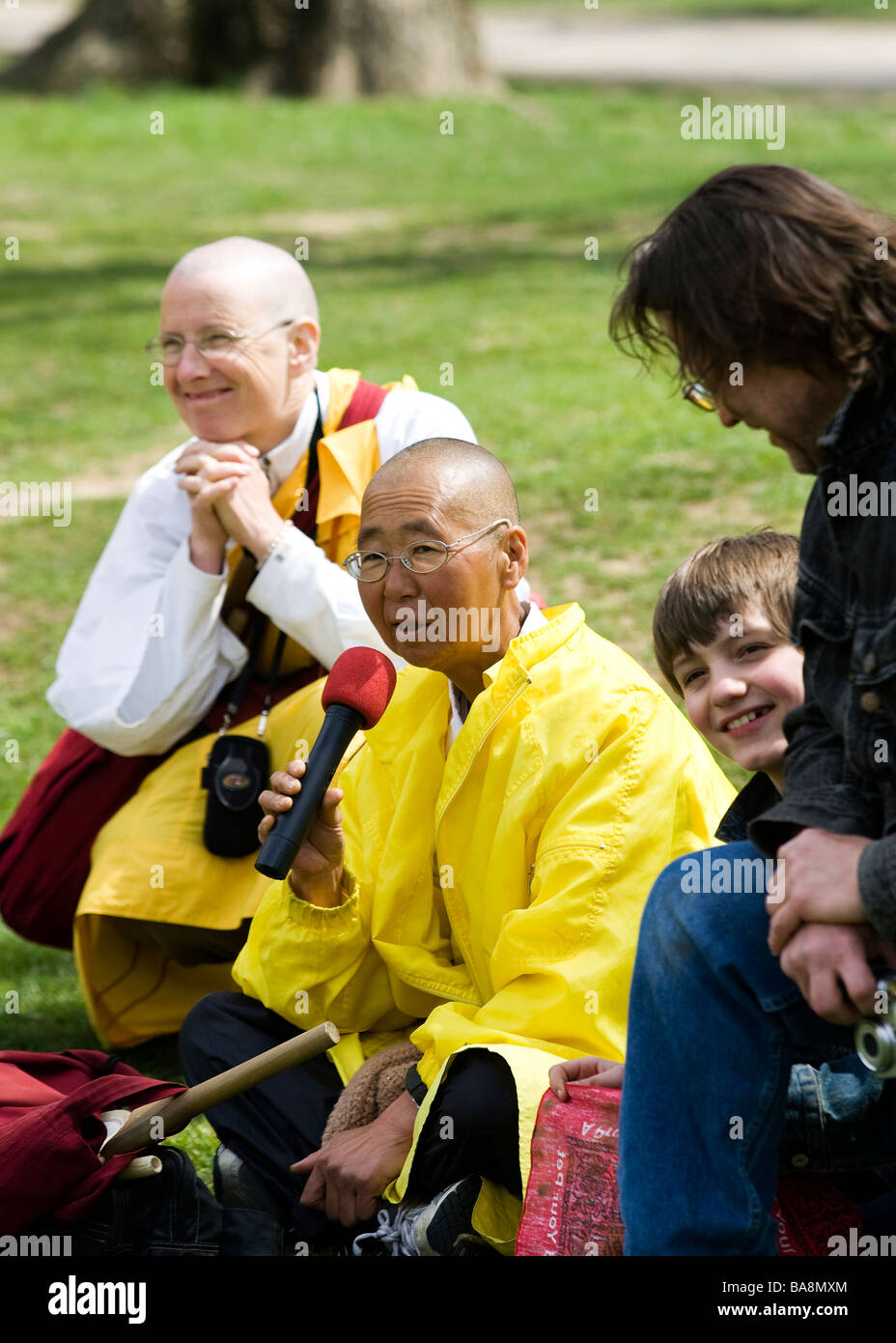 Female Buddhist monks Stock Photo Alamy