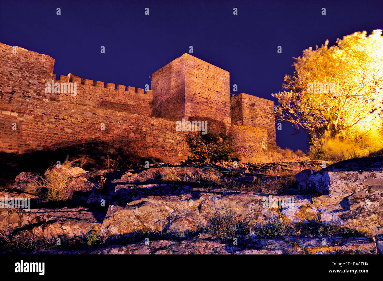 Portugal, Alentejo: Nocturnal iluminated castle of the historical village Monsaraz Stock Photo