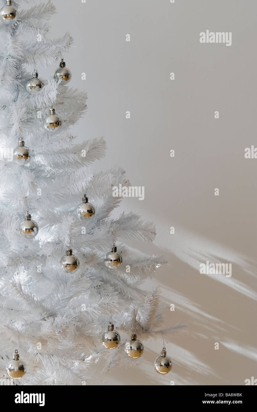 White christmas tree hi-res stock photography and images - Alamy