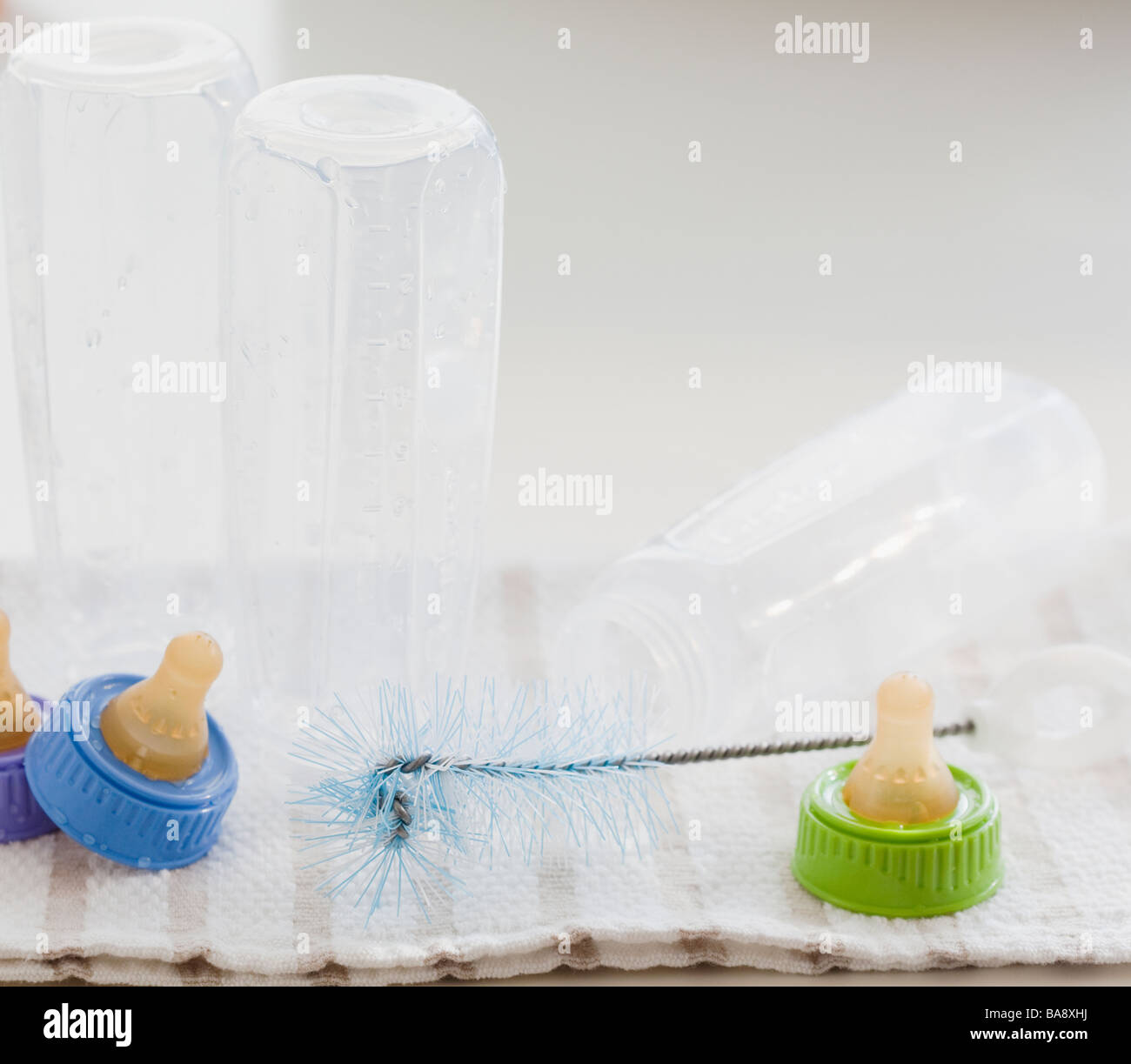 Cleaning baby bottles hires stock photography and images Alamy