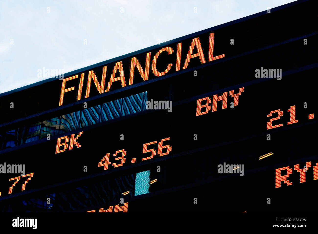 Stock ticker hi-res stock photography and images - Alamy