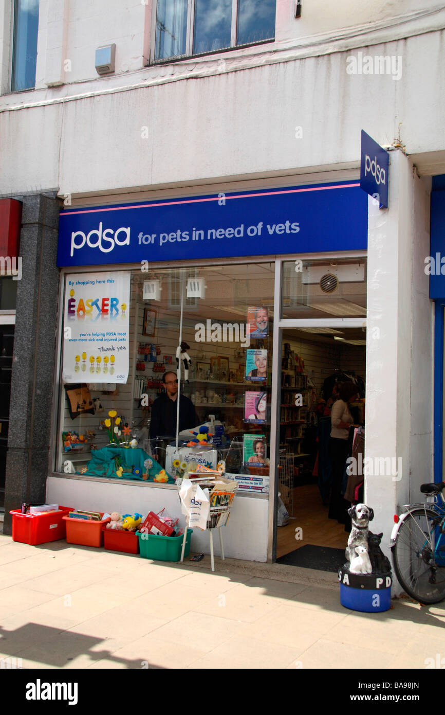 The shop front of the pdsa charity shop, Windsor, Berkshire, UK. Stock Photo