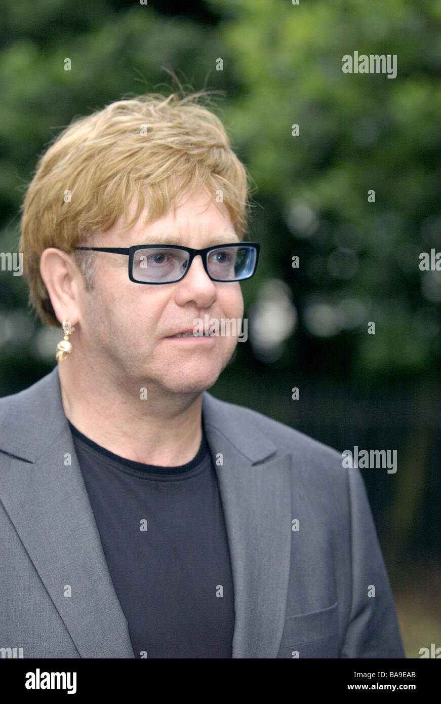 Sir Elton John At Society Party At Carlyle Square In Chelsea London Stock Photo Alamy