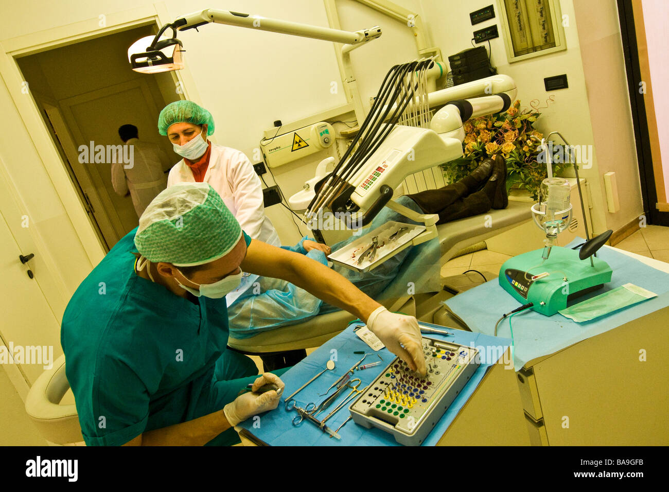 Dental hygienist union hires stock photography and images Alamy