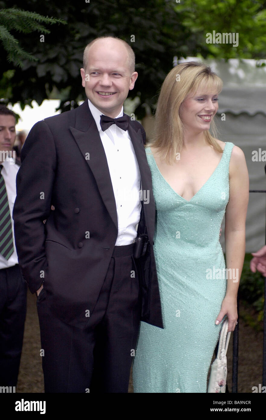 CONSERVATIVE POLITICIAN WILLIAM HAGUE AND WIFE FFION AT THE DAVID FROST PARTY IN CHELSEA LONDON Stock Photo
