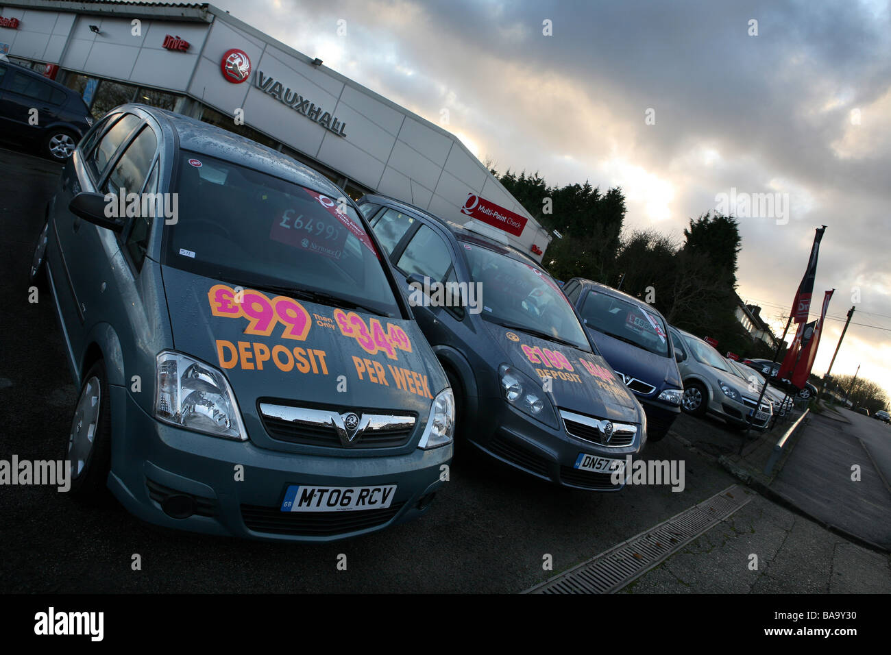 Used car sale forecourt hires stock photography and images Alamy