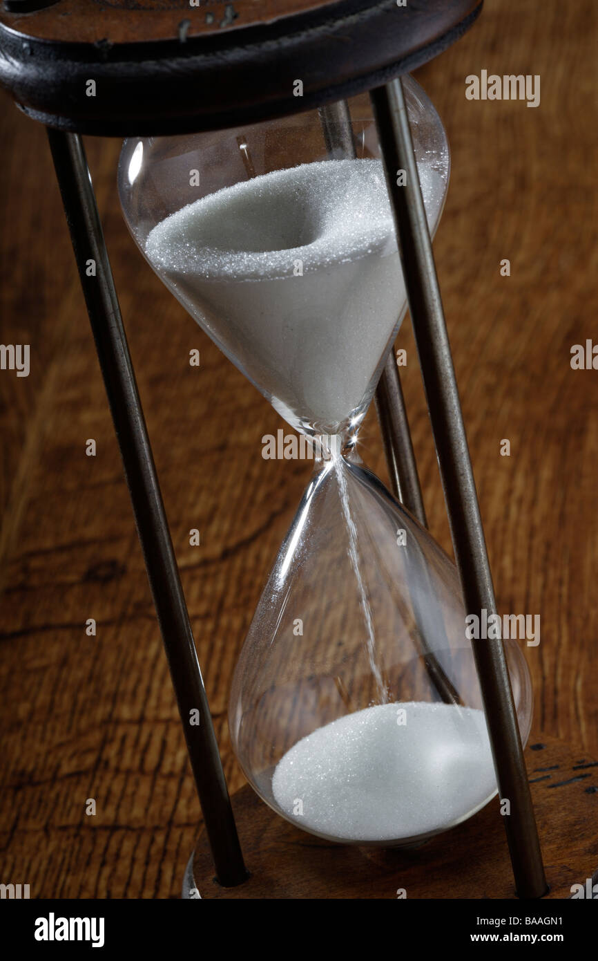10 minute Hourglass or sandglass timer Stock Photo
