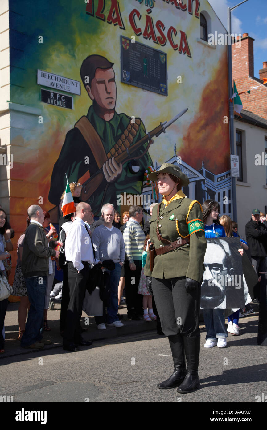 reinactors dressed in period costume representing an Irish Volunteers unit of the easter rising on Easter Sunday Stock Photo