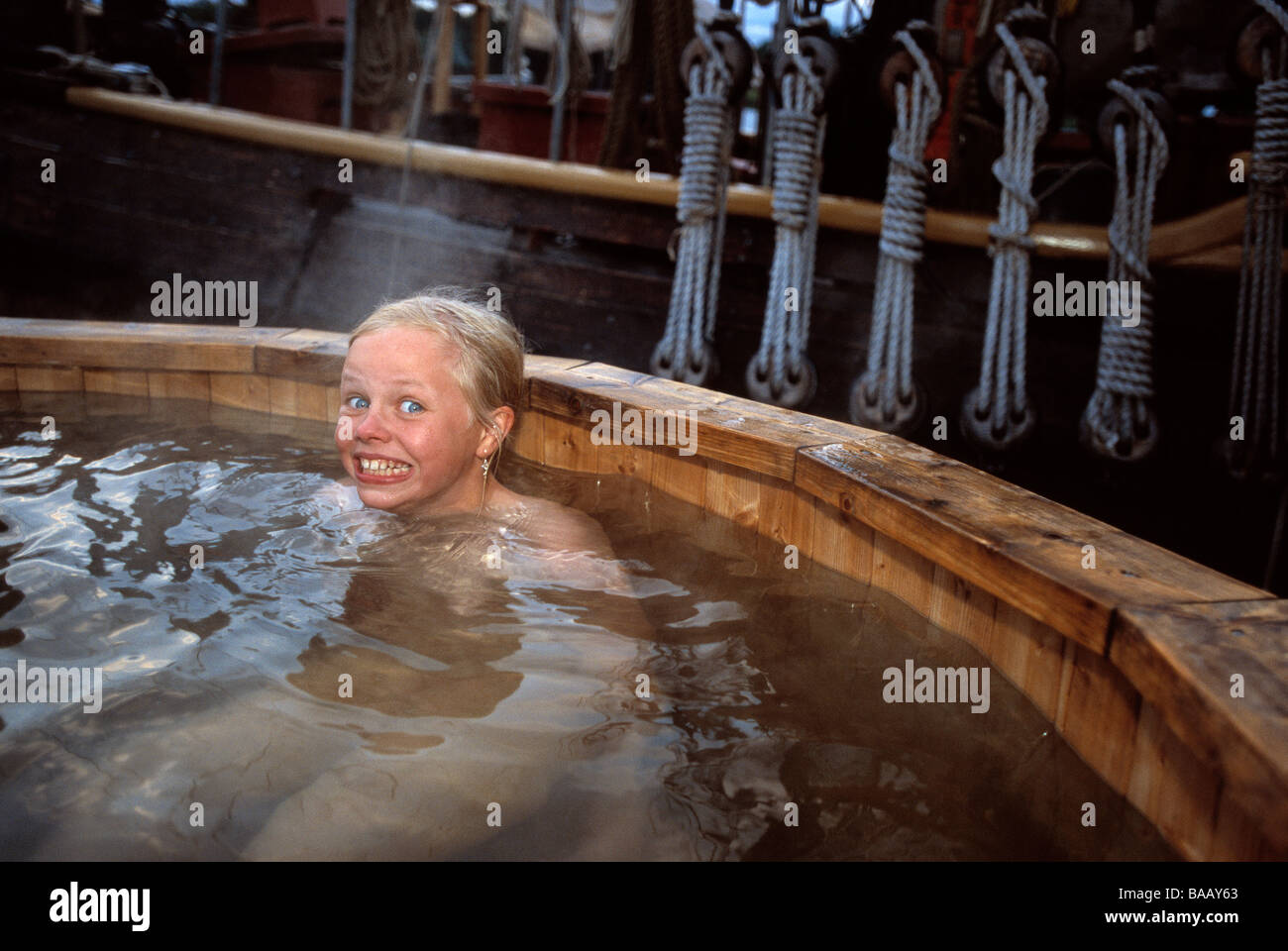 Swedish Hot Tub Amir Joryeong Save The Rainforest