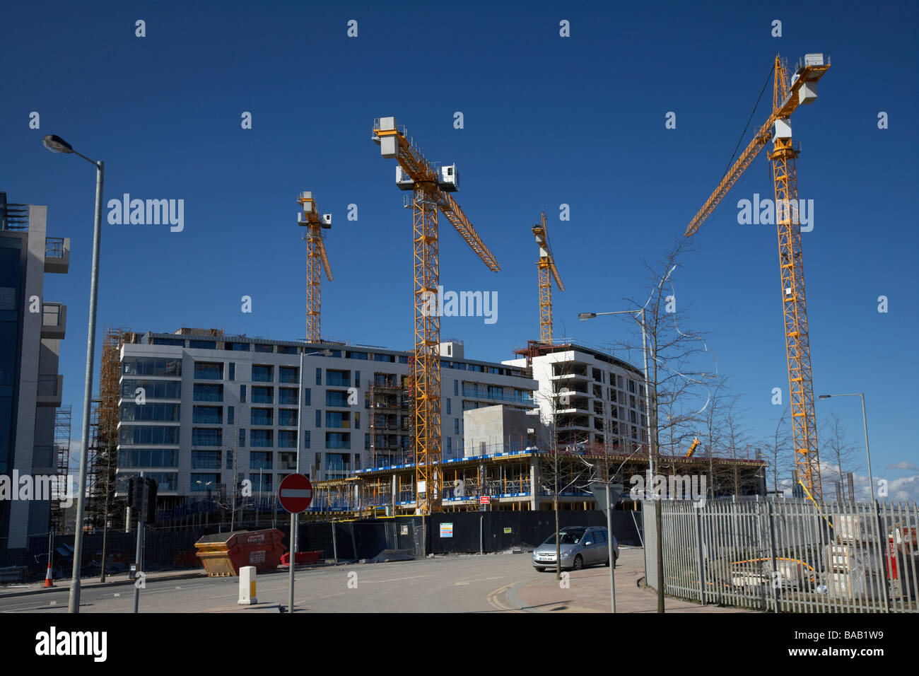 new apartment and office blocks being built as part of the renewal of titanic quarter queens island belfast northern ireland uk Stock Photo