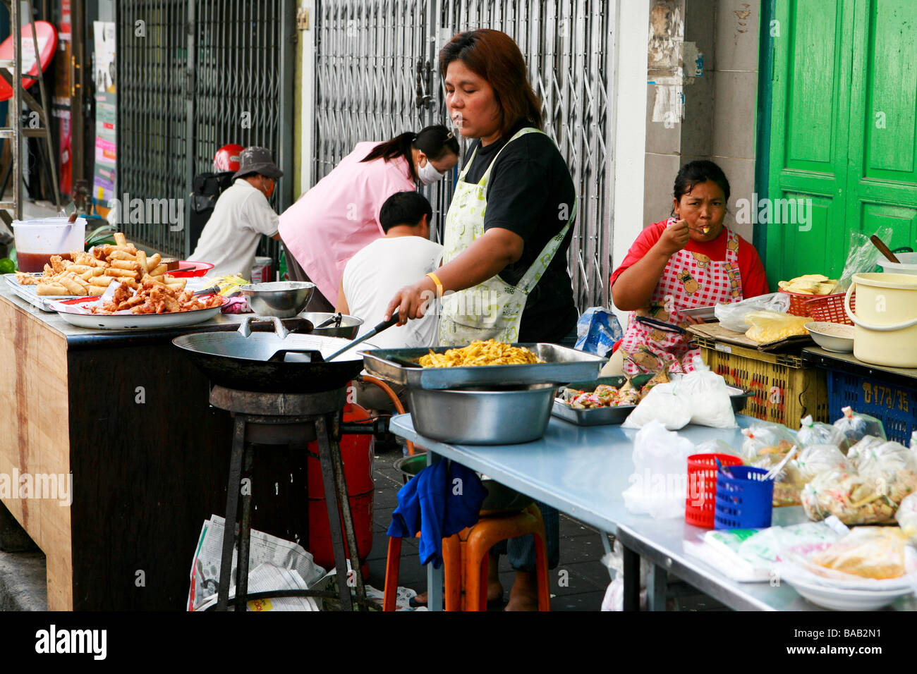 Cooking on the street,Bangkok,Thailand Stock Photo - Alamy