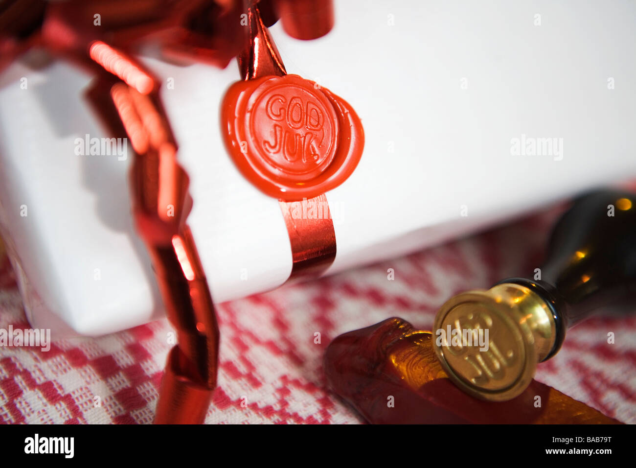 Bottle sealing wax hi-res stock photography and images - Alamy