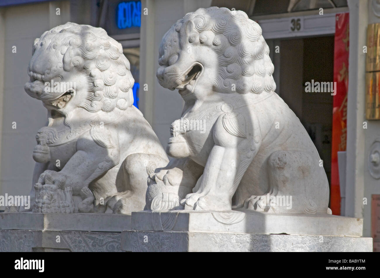 Stone dragon Statues in London's China Town, London, UK Stock Photo Alamy