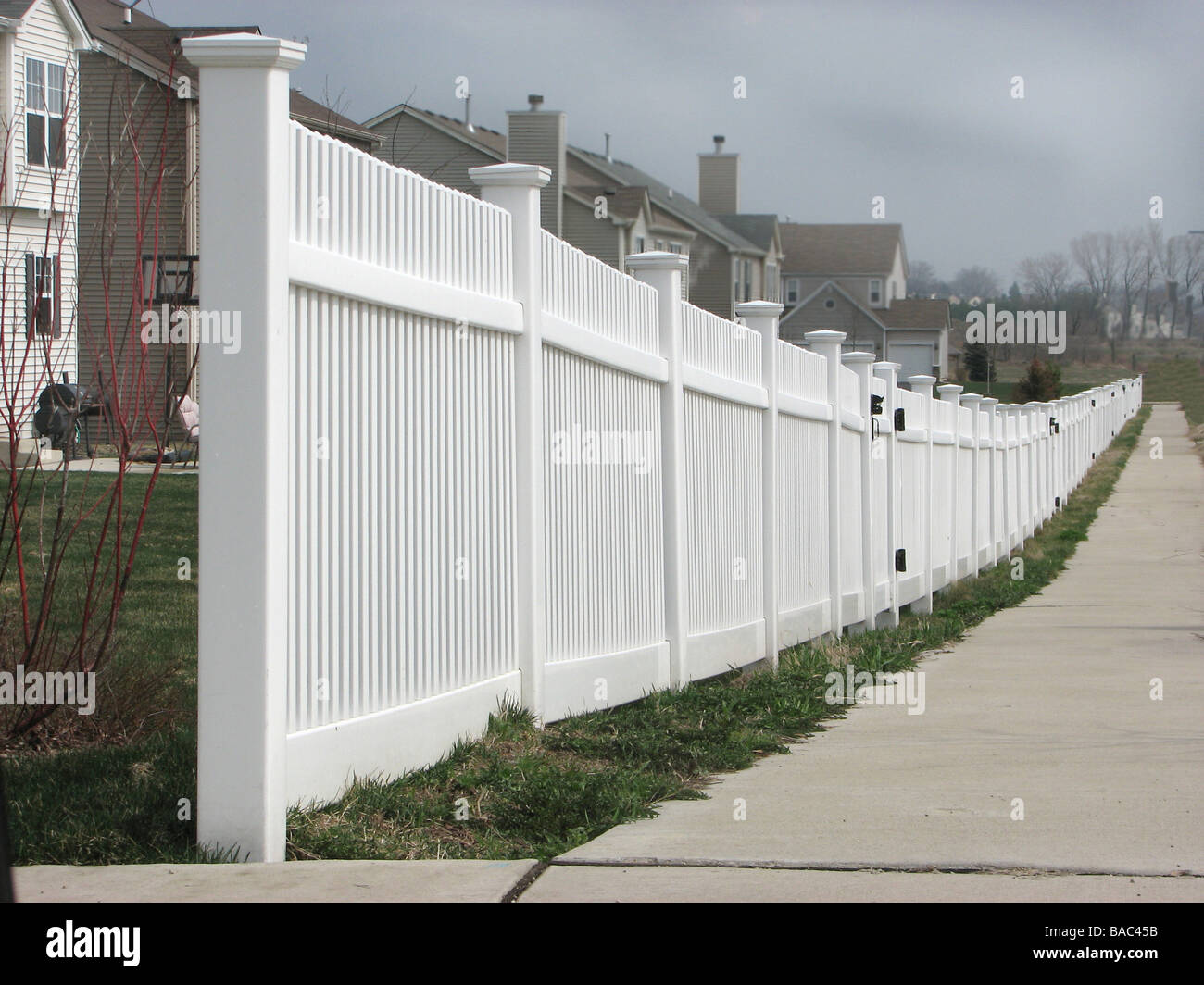 Fences gates hi-res stock photography and images - Alamy