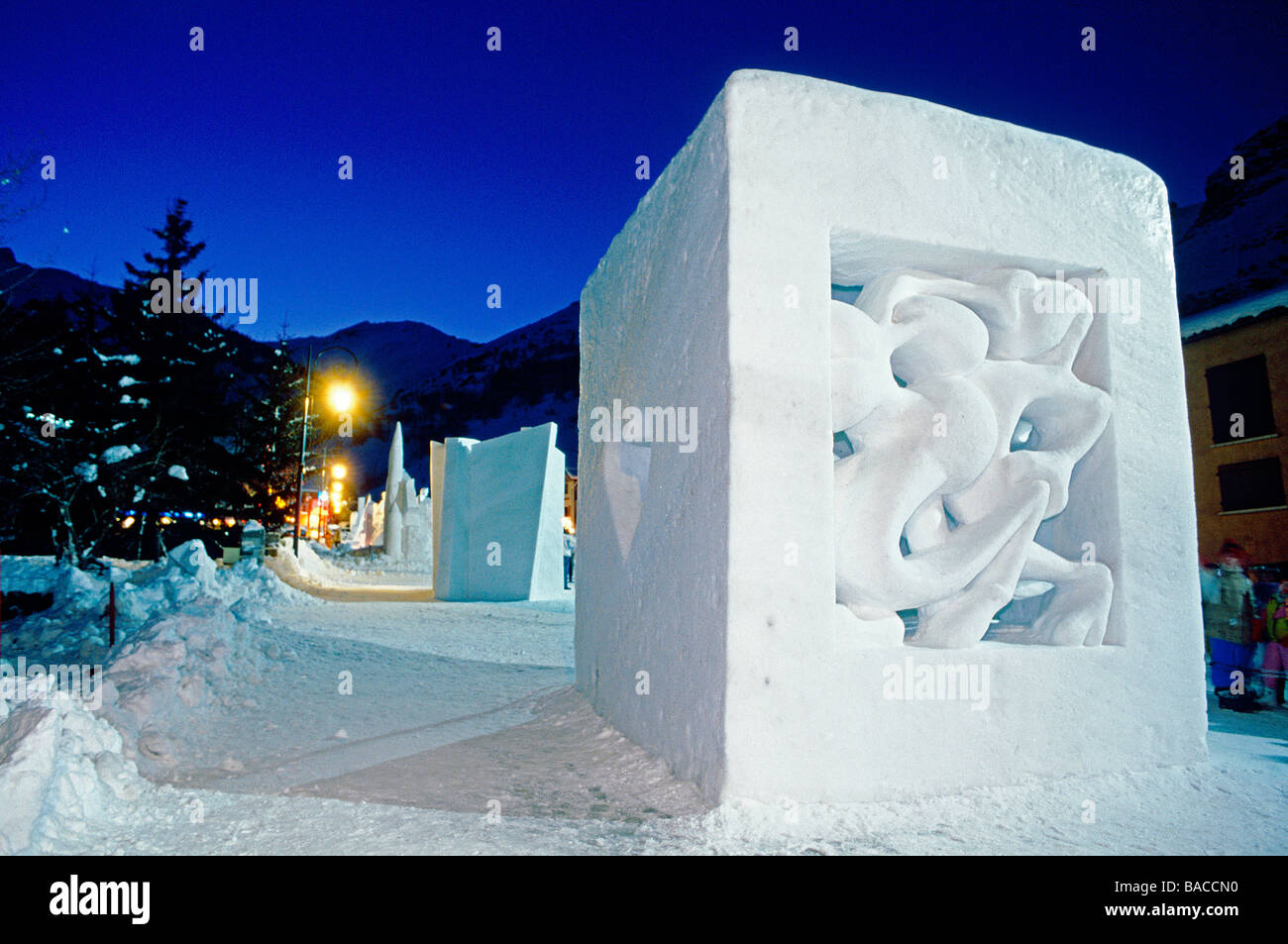 Valloire sculpture snow hi-res stock photography and images - Alamy