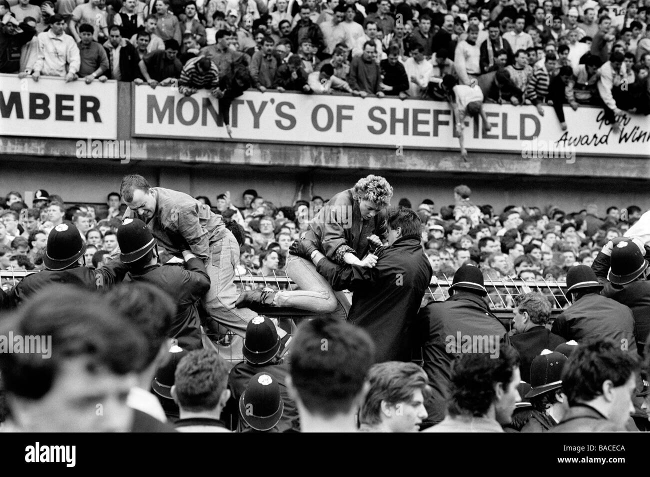 The Hillsborough Football Stadium disaster 15 April 1989, during the FA Cup Semi-Final between Liverpool and Nottingham Forest Stock Photo