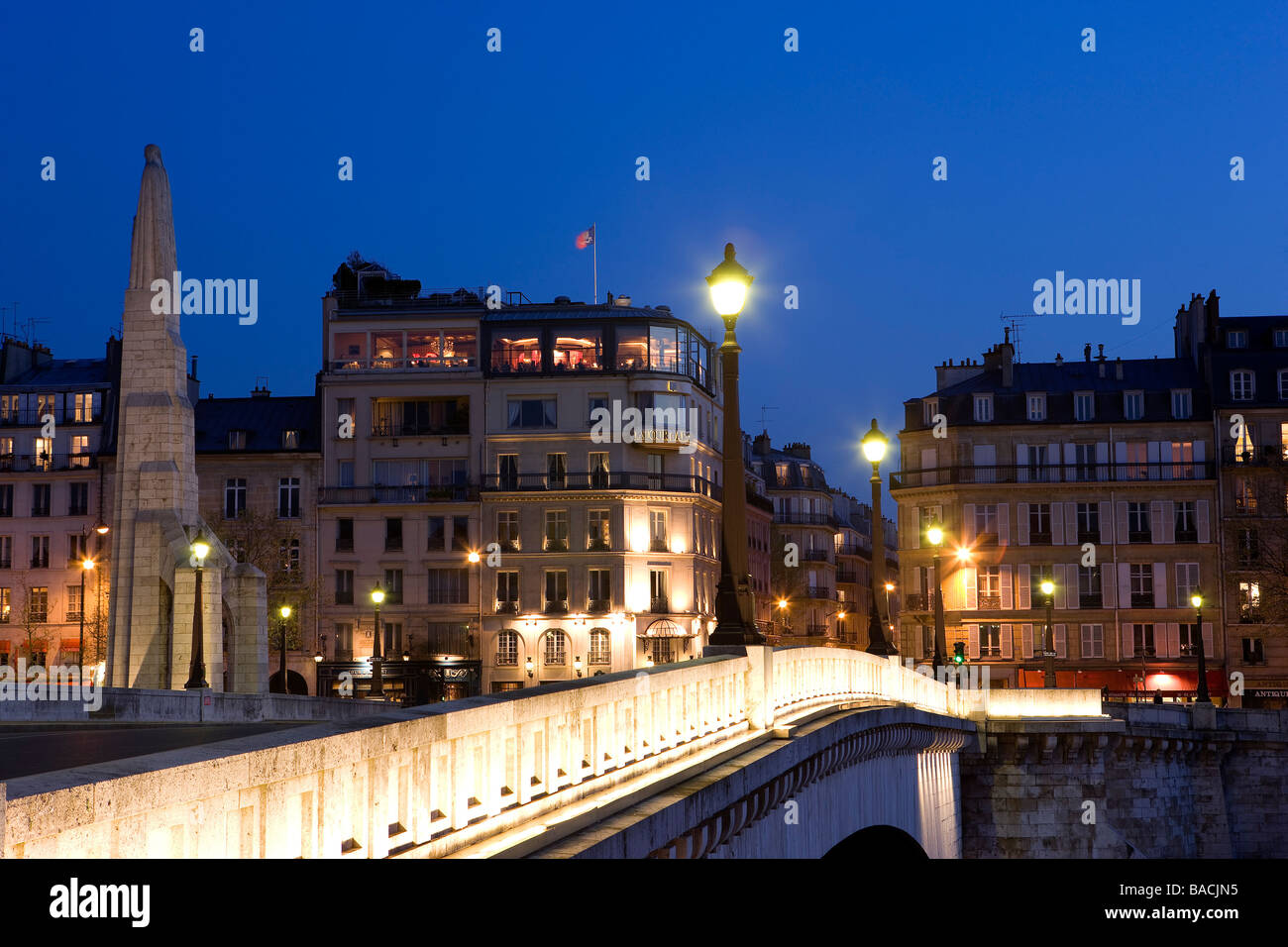 France, Paris, banks of the Seine River classified as World Heritage by UNESCO, Pont de Tournelle and Tour d'Argent Restaurant Stock Photo