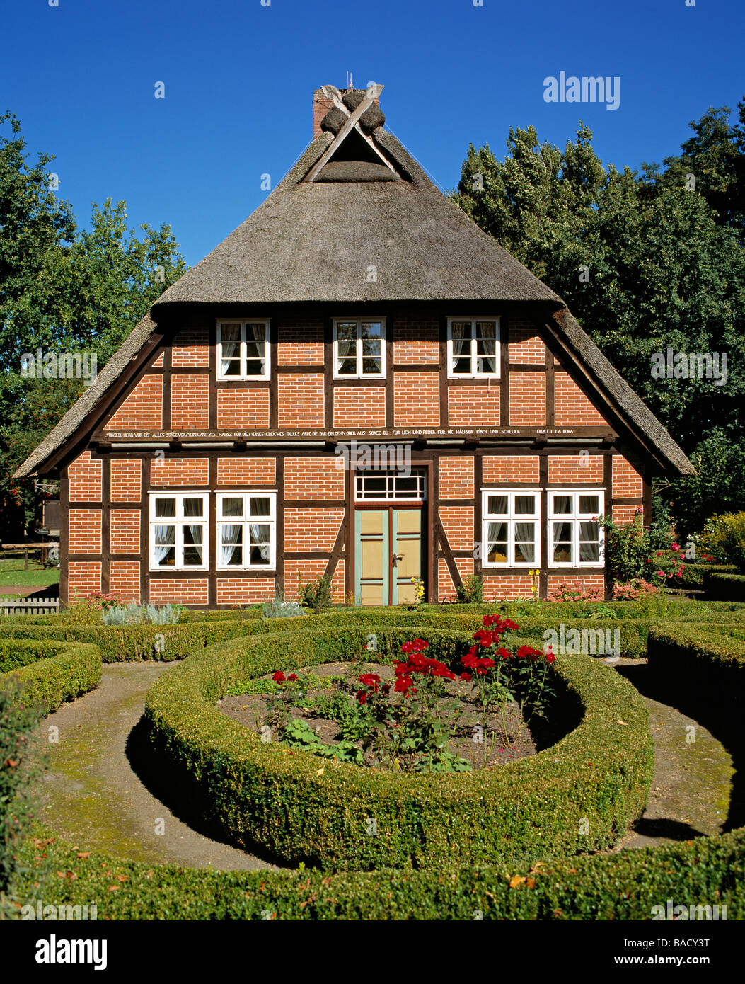 Traditional Lüneburg Heath house at Schröers Hof, Neuenkirchen, Lower Saxony, Germany. Stock Photo